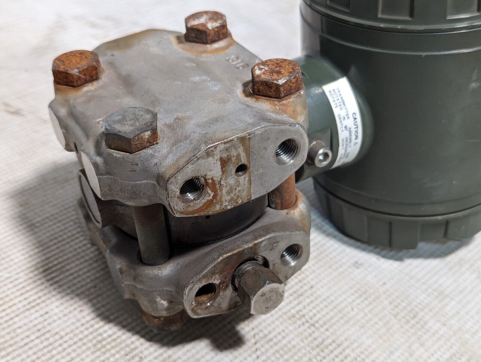 Yokogawa Uni 43F-SBS3/FMF1 pressure transmitter, 24VDC in, 0-400PSIG, 500PSI MWG