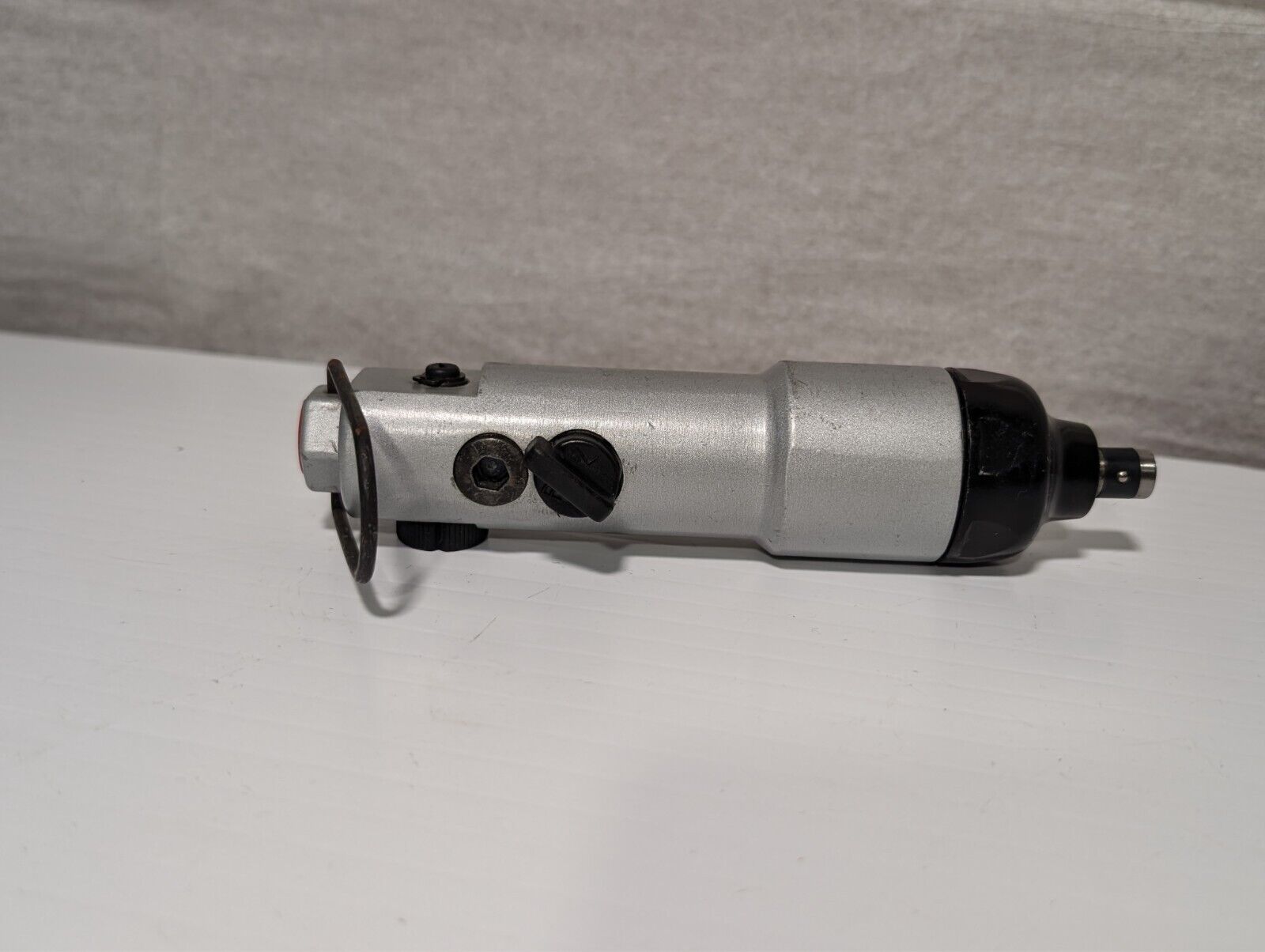 4-5M/M Pneumatic Screwdriver (Chinese Brand, Used From Working Environment)