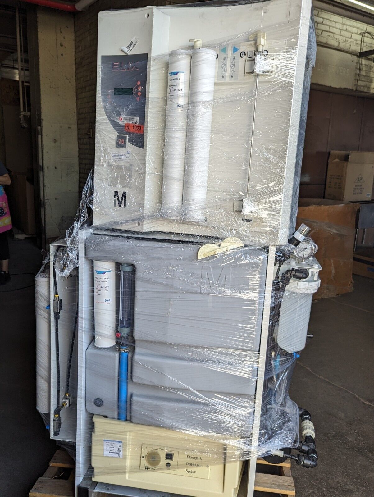 Millipore ZSNACDP01, Elix 70 - CAPA II ZLXS60070 water purification system