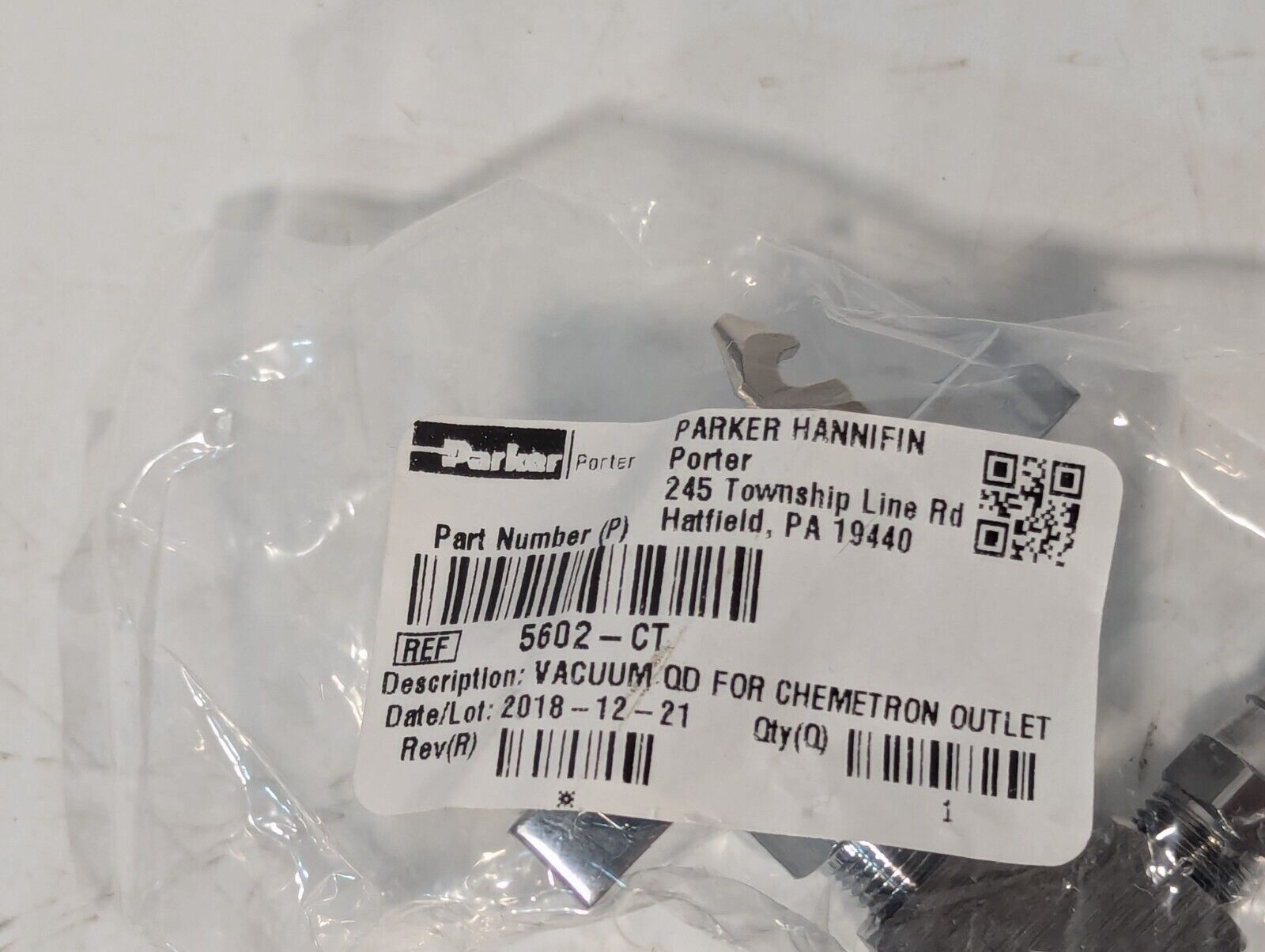 Qty 2 Parker 5602-CT Chemetron Vacuum Quick Connect w/ 3/8" Barb + Yoke Washers