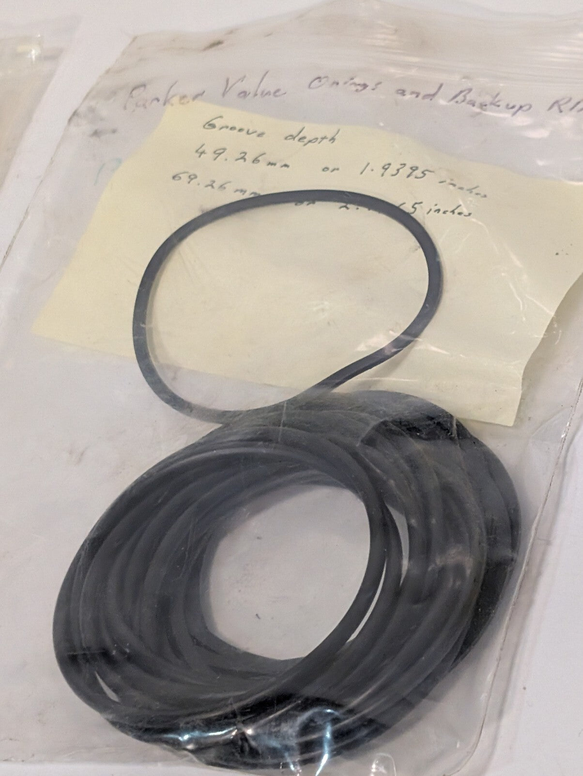 1 Package 12+ Unidentified O-Rings, See Pictures of Pack for O-Ring Dimensions