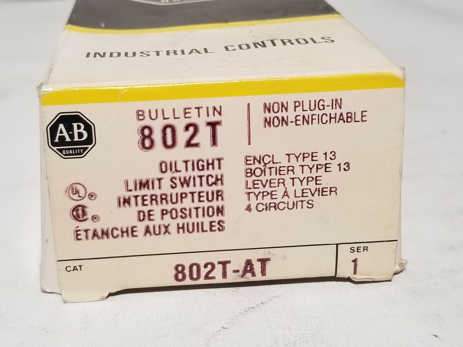 Allen-Bradley oiltight limit switch 802T-AT, series 1, NEMA A600