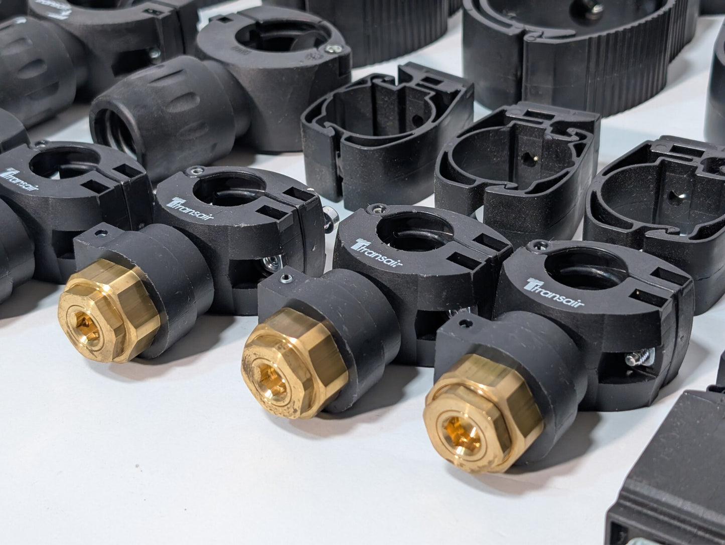 (80) Connectors for Pneumatic Aluminum Tubes Airnet Pipe Clamps Transair Outlets