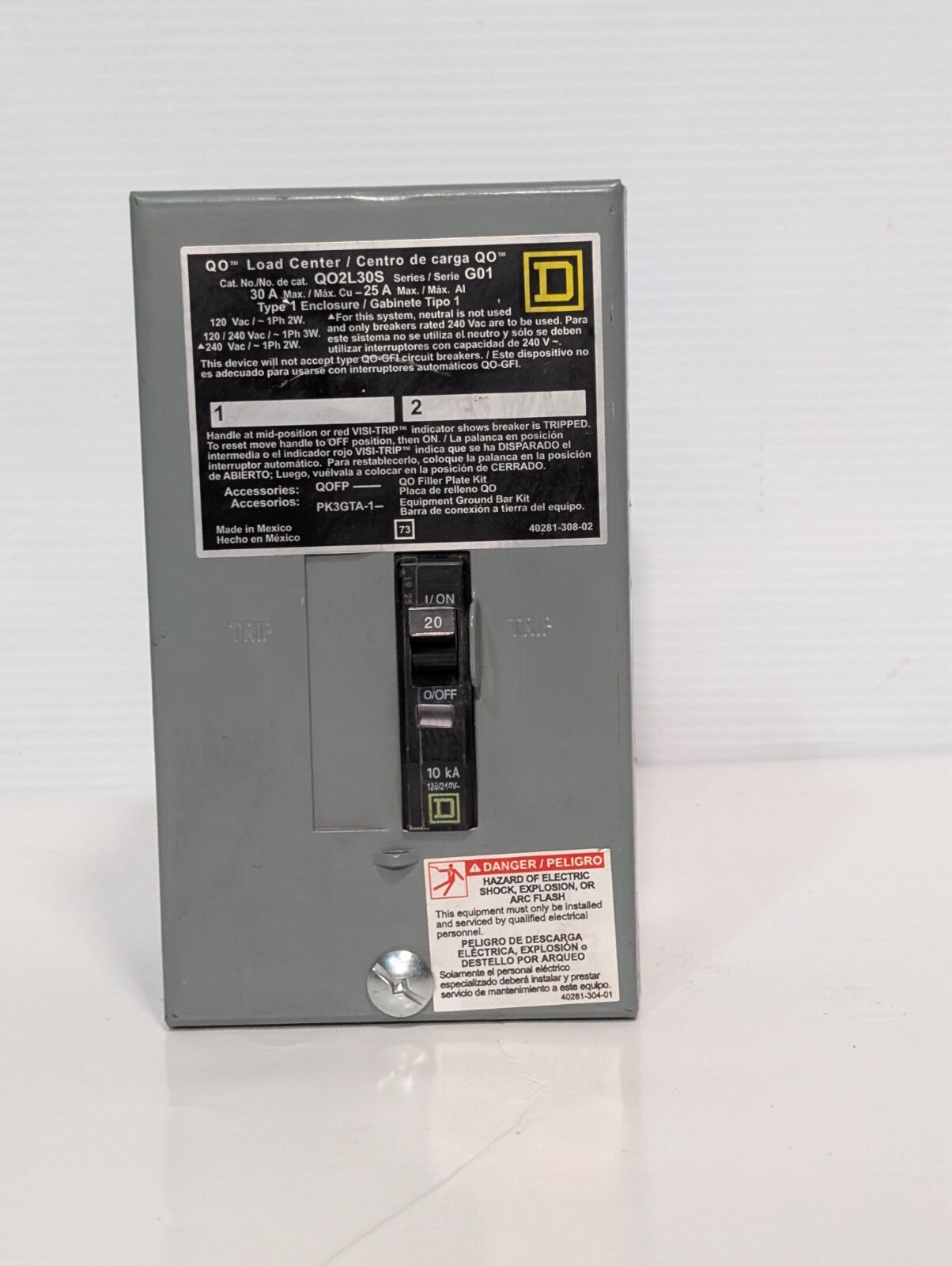 Square D QO2L30S G01 Series Circuit Breaker Load Center G1 Type 1