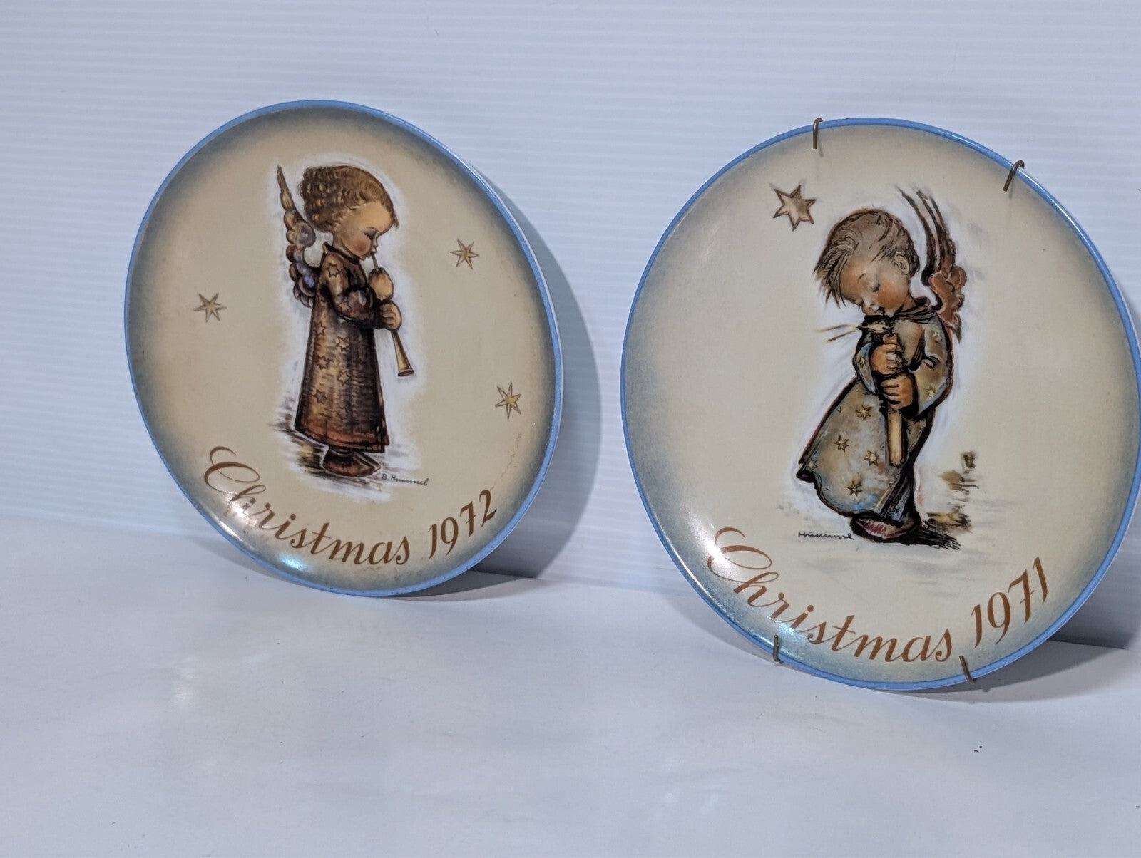 (2) Bertha Hummel Christmas Plate 1971 1972 Heavenly Angel Children