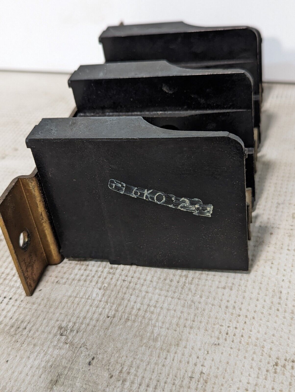 Square D 51140-306-08 Disconnect Switch Fuse Holder, 3-Pole - Free Shipping