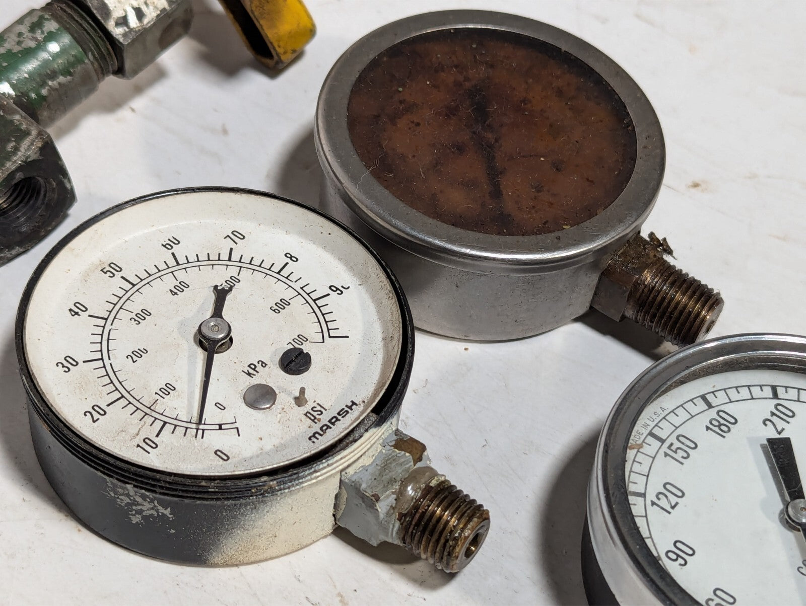 (15) Pressure Gauges and Compression Testers Incl. SEC-201L-254 BC Ames 303