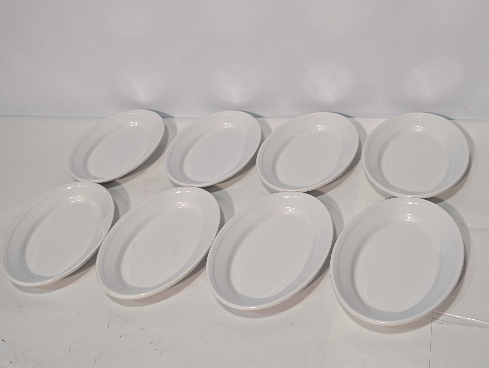 (8) Carlisle 4356325 Dallas Ware 9 1/4" x 6 1/4" White Oval Melamine Platter