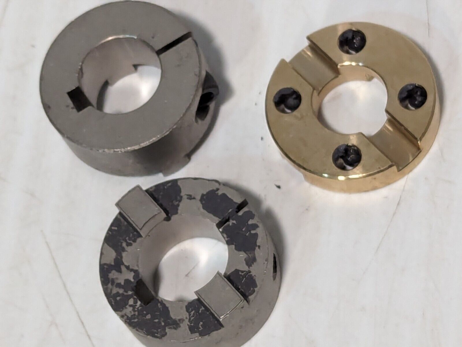 162K423H01 Shaft Coupling with Brass Spider, some corrosion - Free Shipping