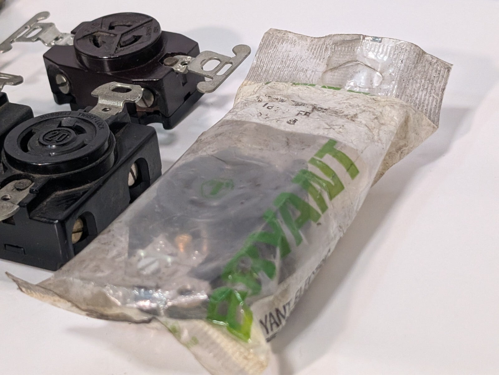 (25) Electrical Plugs Incl. NEMA L-18-20-R