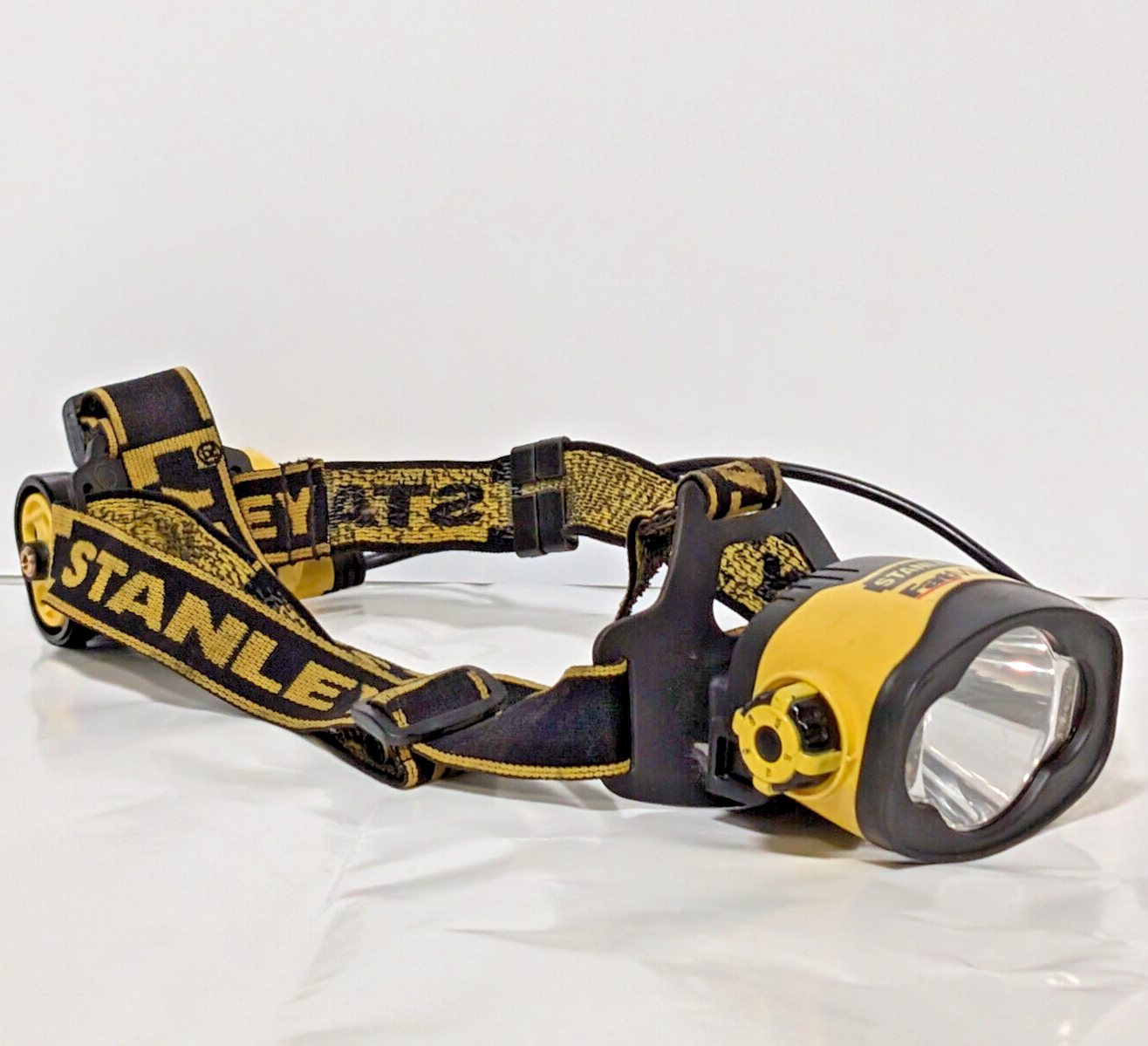 Stanley FatMax Headlamp LED, AAA, Adjustable Elastic Strap, Settings