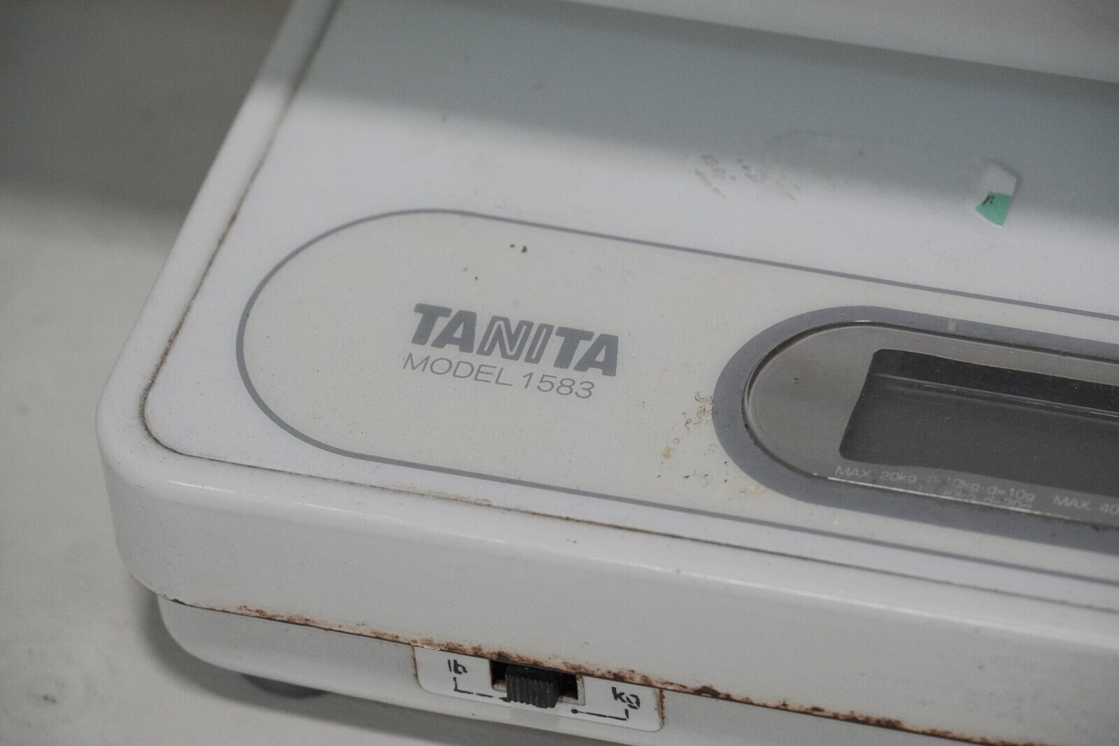 Tanita 1583 digital baby scale 40 lb x 0.5 oz