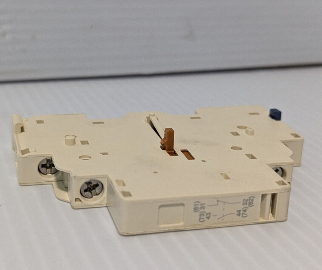 Lot of 3: Schneider Electric GVAN11 Aux. Contact Side Mount Blocks,Free Shipping