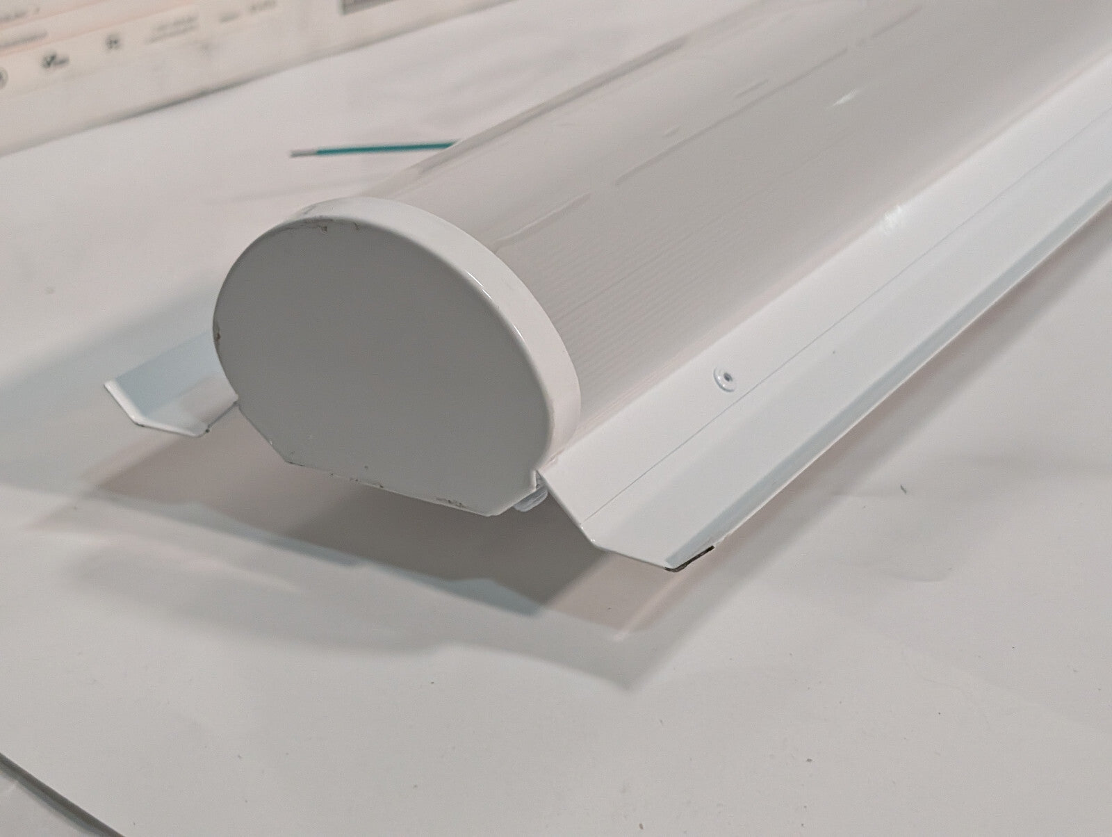 Sylvania 4' Retrofit Strip, 61476, 5000K Daylight, 0-10V Dimmable, 30W, 120-277V