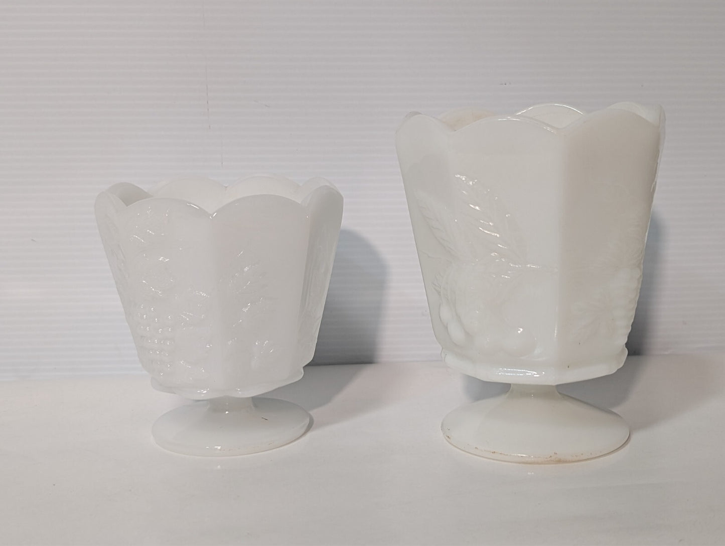 (2) Vintage NAPCO 1186 Cherry & Grape Pattern Vase/Planter