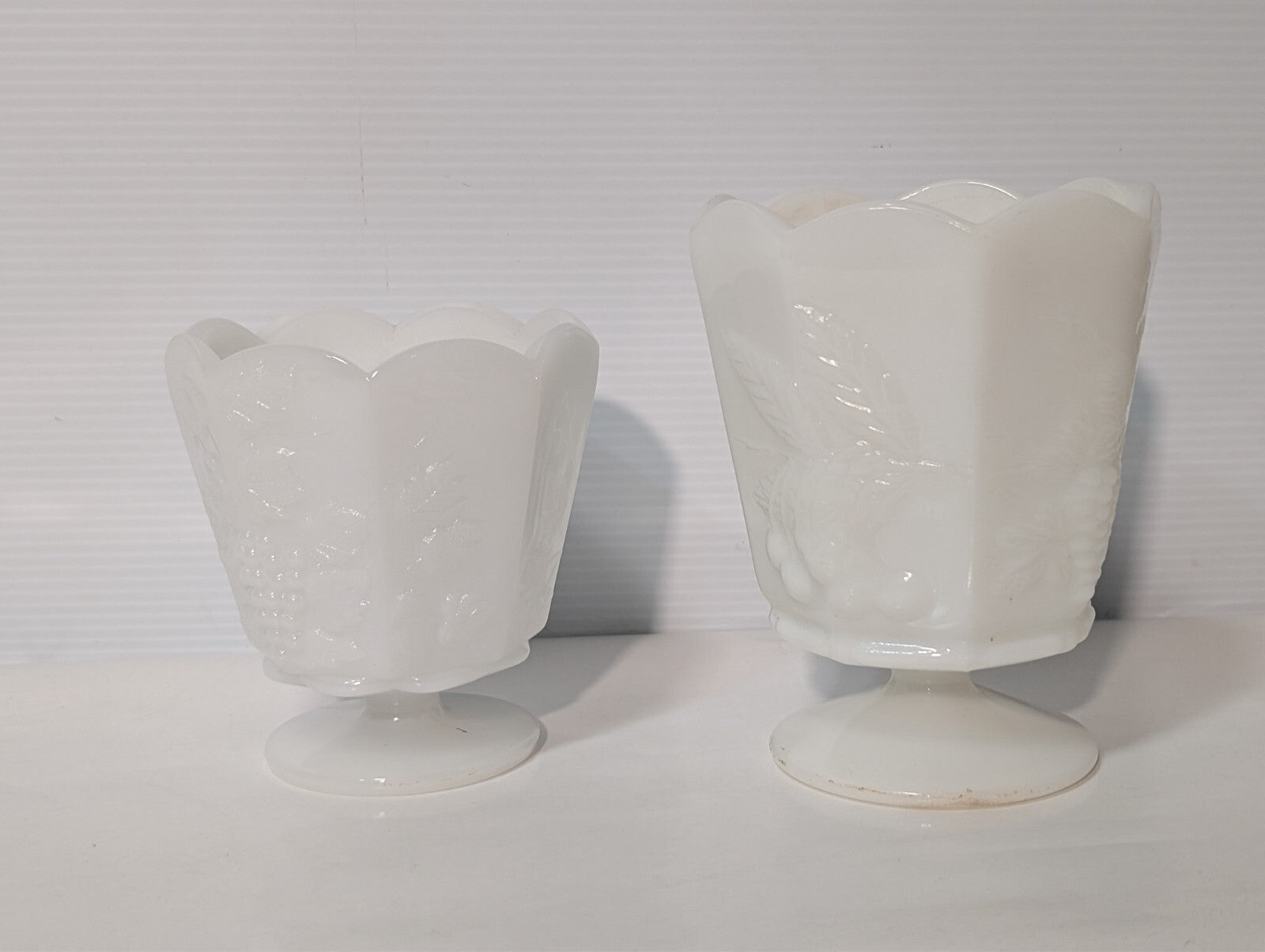 (2) Vintage NAPCO 1186 Cherry & Grape Pattern Vase/Planter