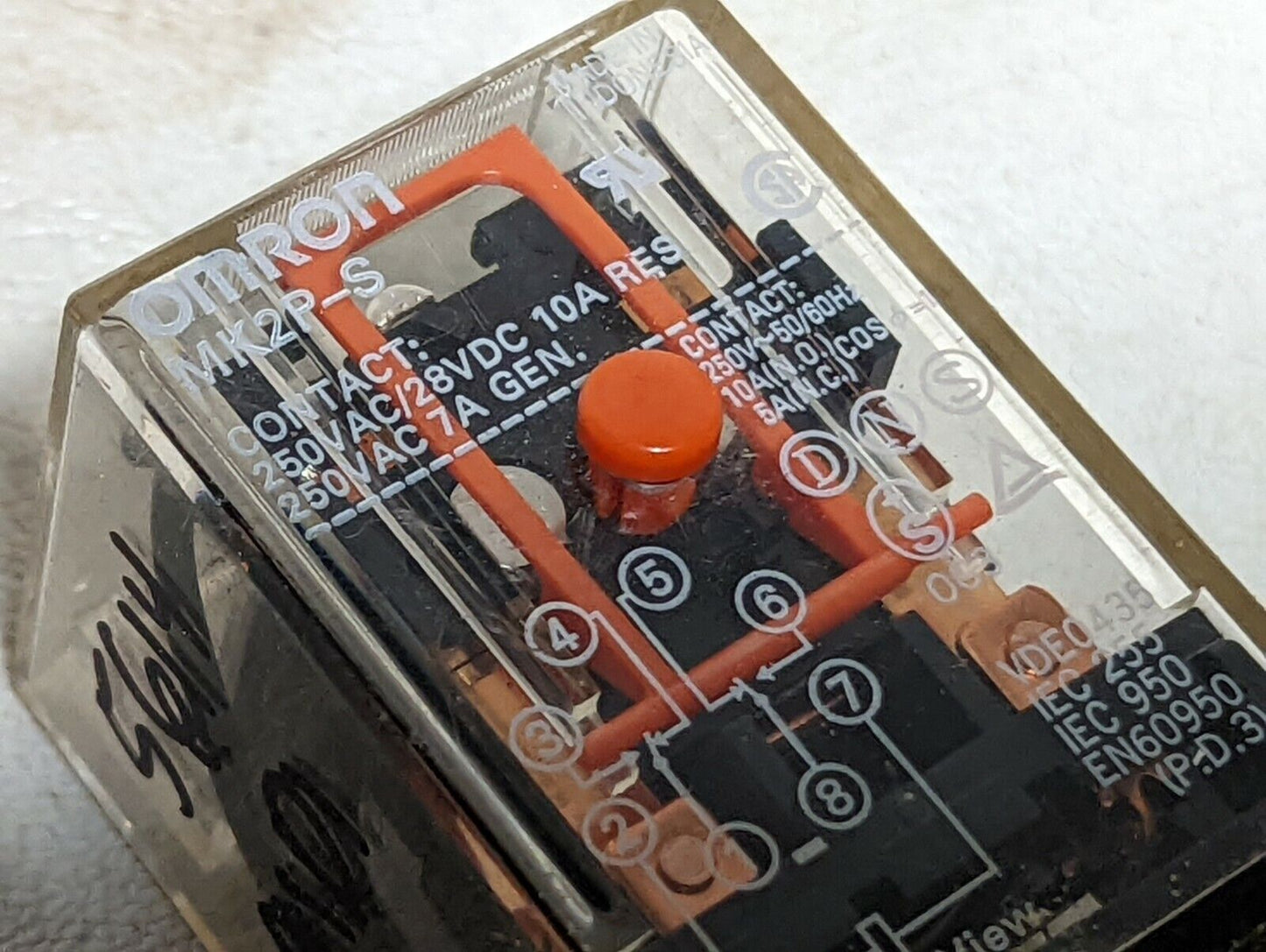 Omron MK2P-S relay, contact: 240VAC/38VDC 10A res., 250VAC 7A gen.