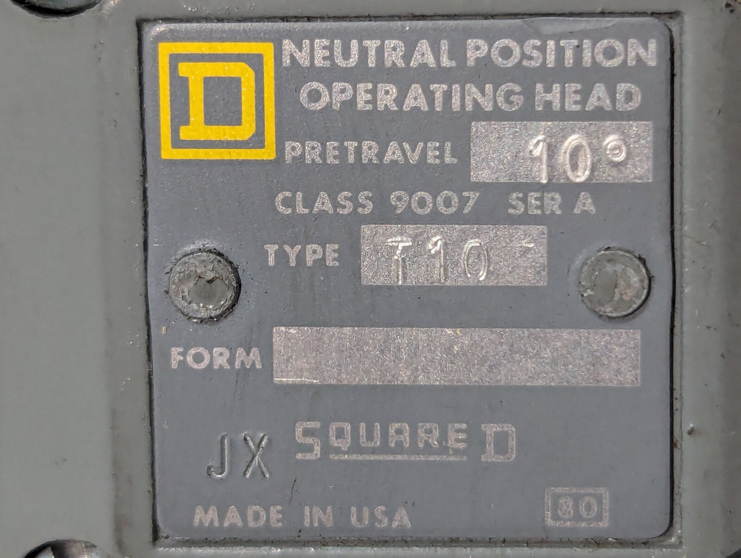 Square D 9007-C68T10 Mechanical Turret Head Position Switch, 10° Pre-travel Arm