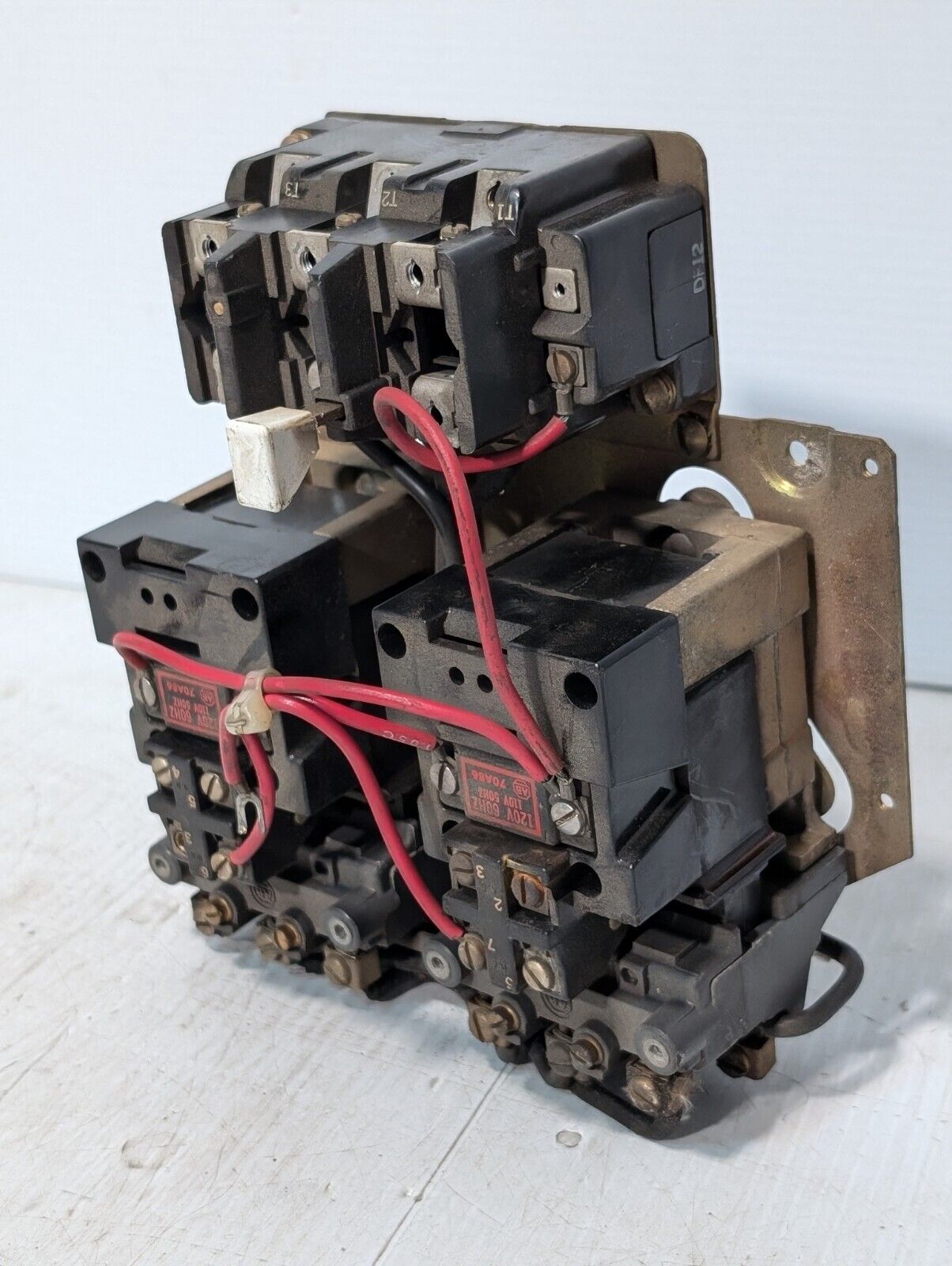 Allen-Bradley Reversing Motor Starter with 70A86 coils, NEMA 1? - Free Shipping