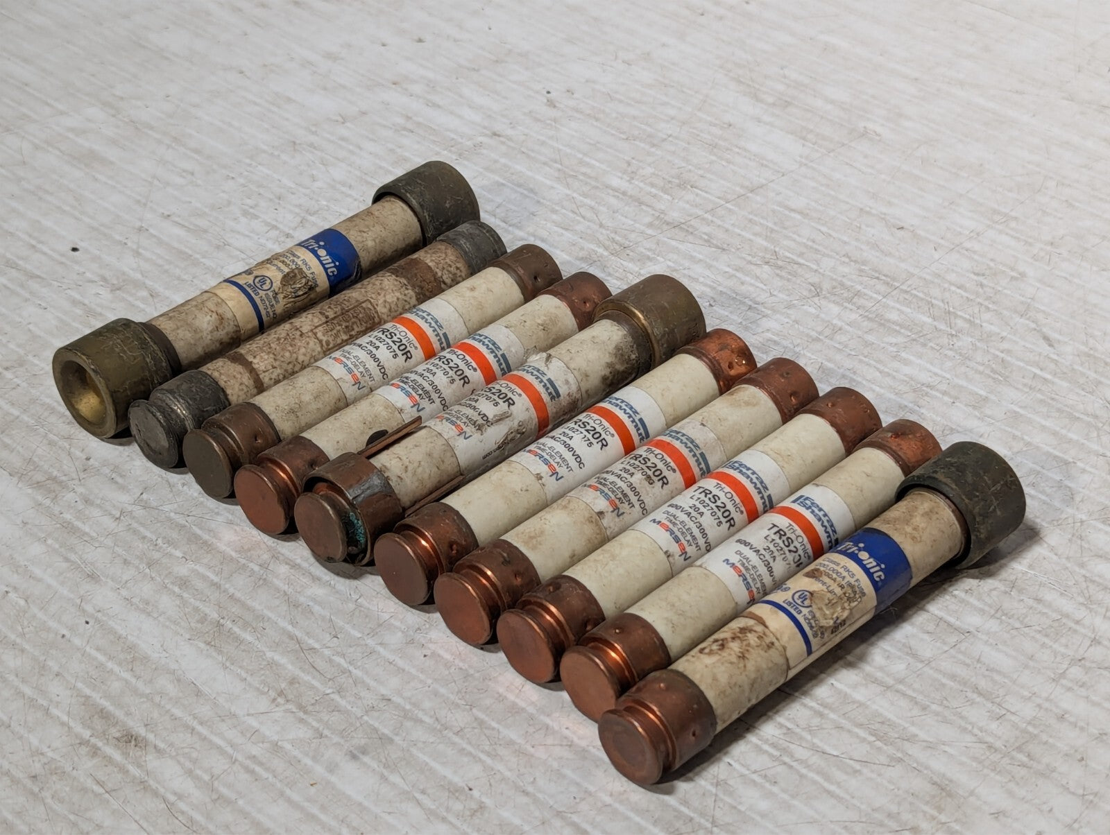 (10) Ferraz Shawmut Tri-onic Fuses, mostly TRS20R, 20 Amps