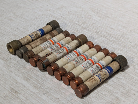 (10) Ferraz Shawmut Tri-onic Fuses, mostly TRS20R, 20 Amps