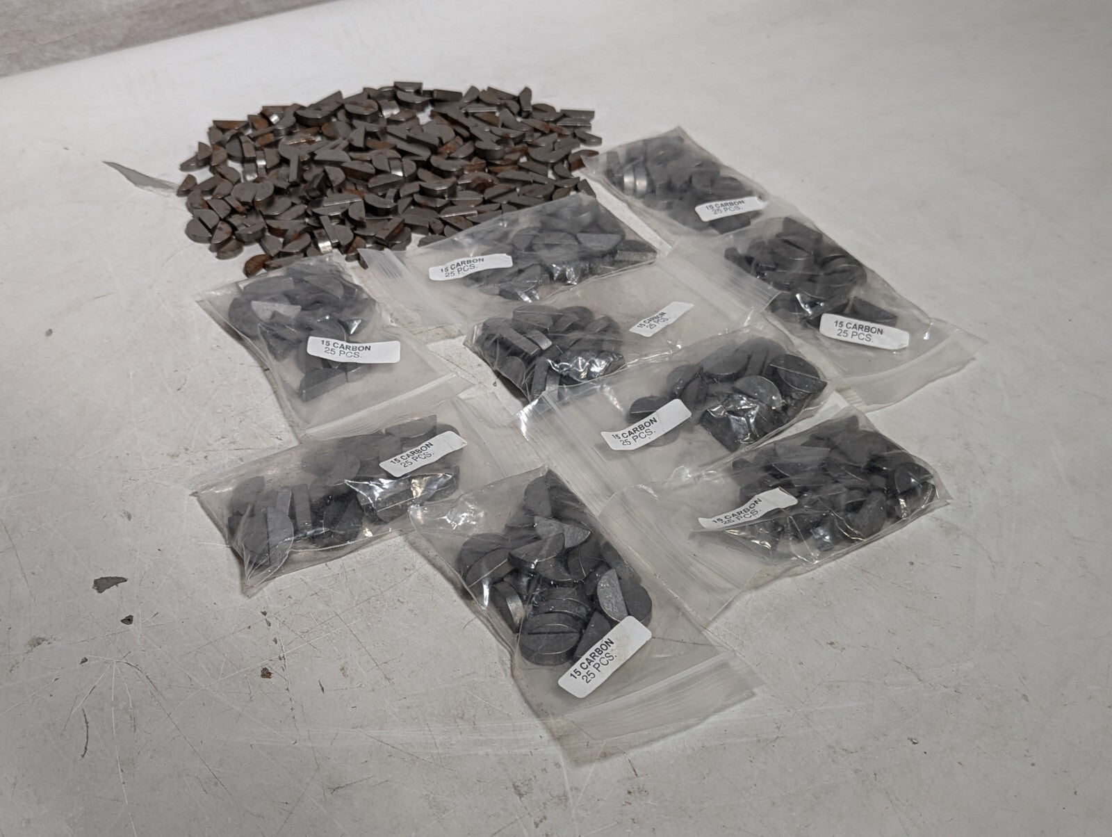 ~450 Carbon 15 Woodruff Keys, 225 new approx. 225 used