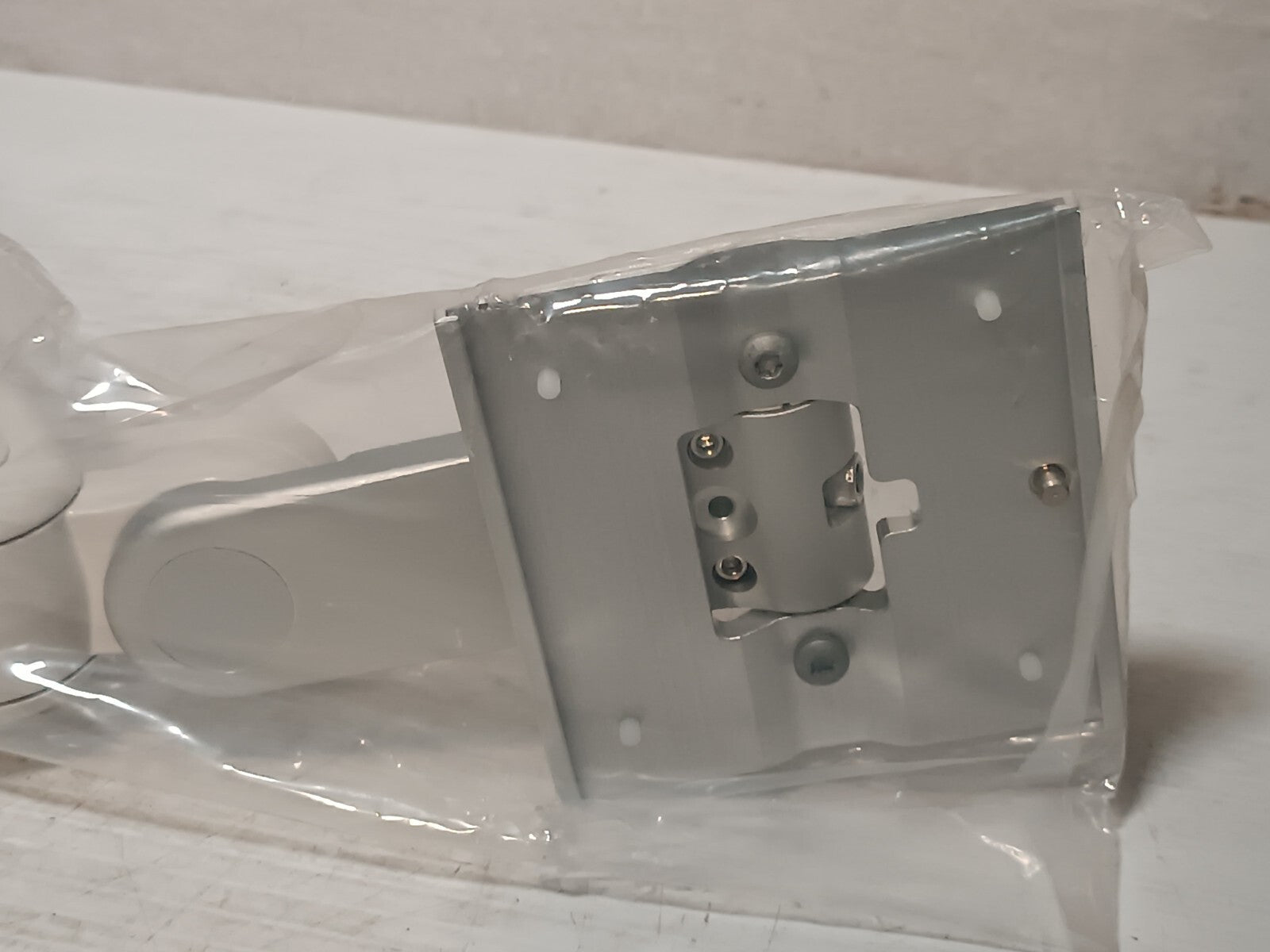 (3) GCX WS-0001 Mounting Arm Max Load 40Lb w/ Monitor Plate - Free Ship+Returns