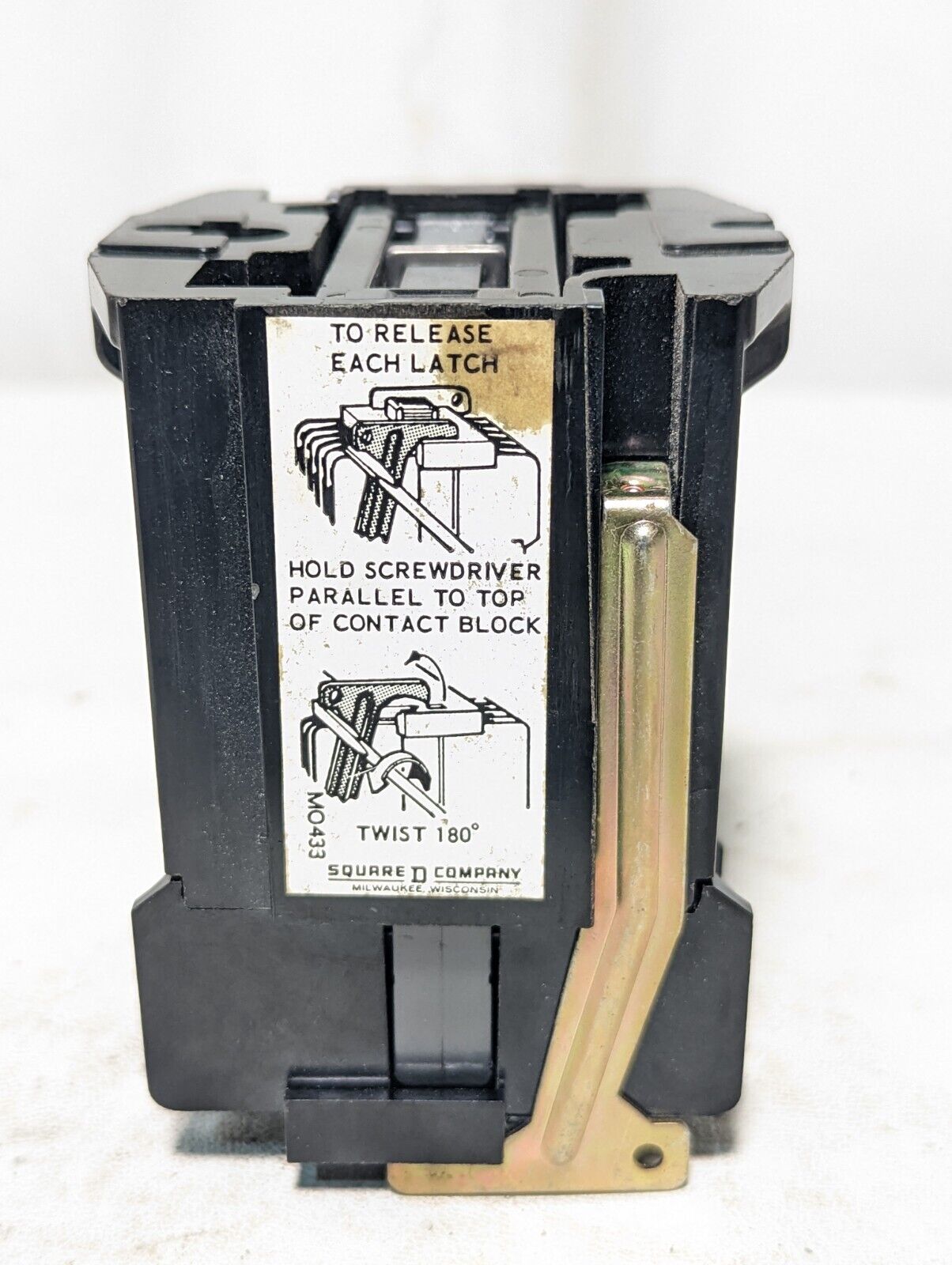 Square D 8501-G020 Control Relay, 110/120VAC coil