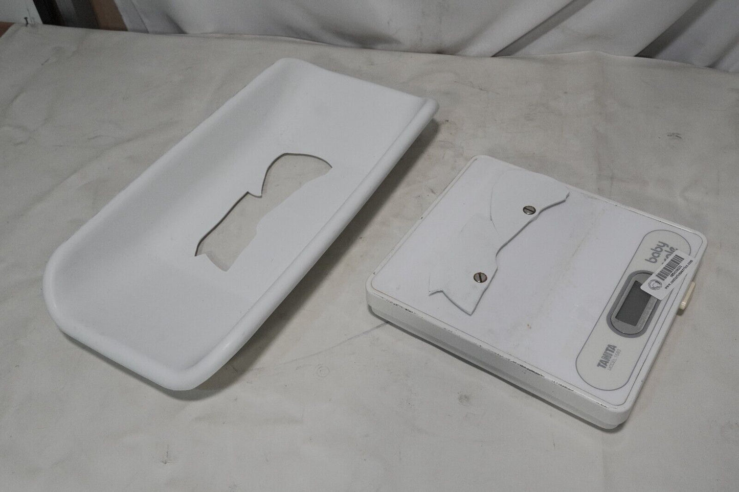 Tanita 1583 digital baby scale 40 lb x 0.5 oz