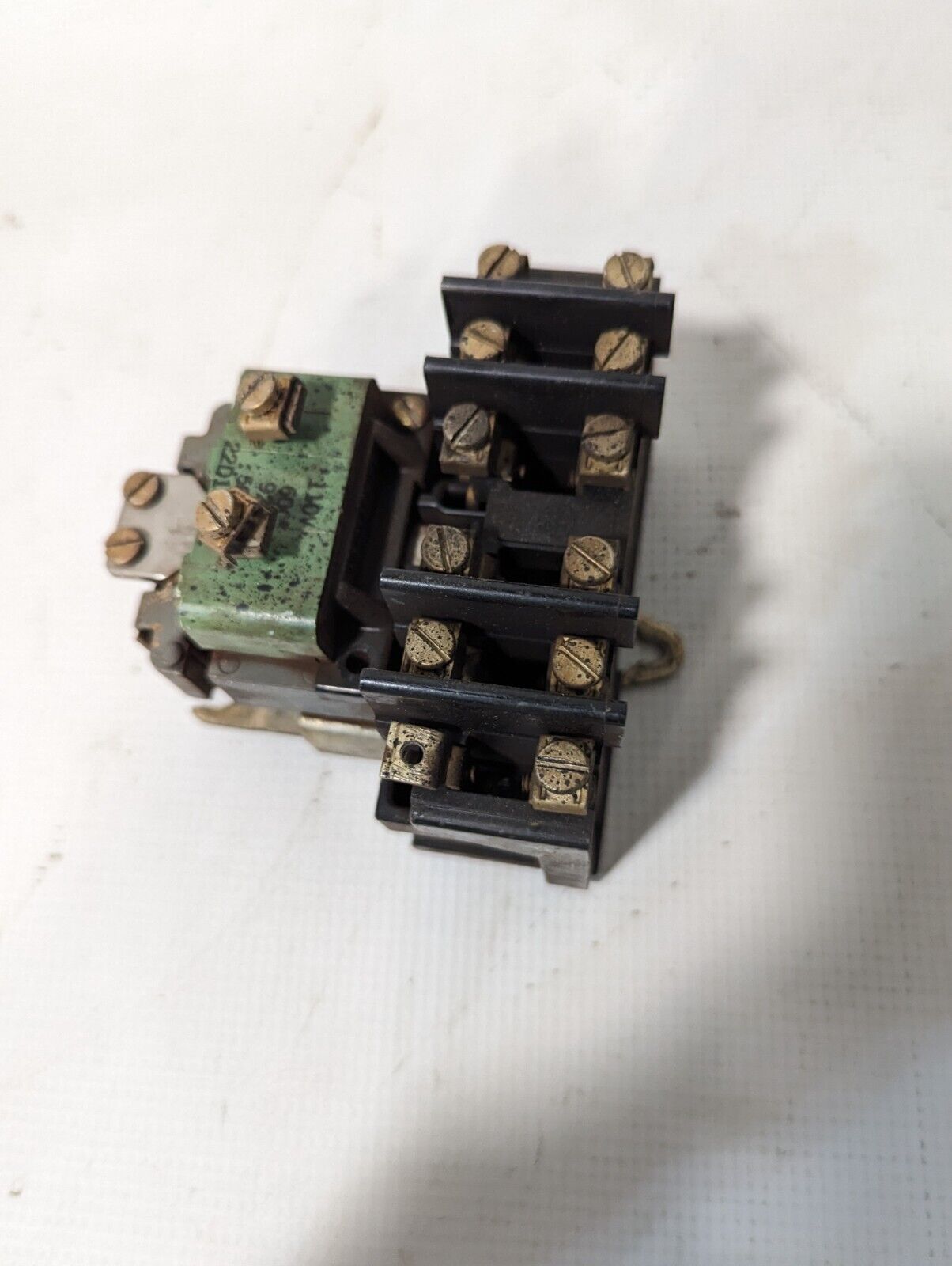 GE General Electric CR2810A 14DE  Machine Tool Relay, 110v Coil, 10A, 600VAC