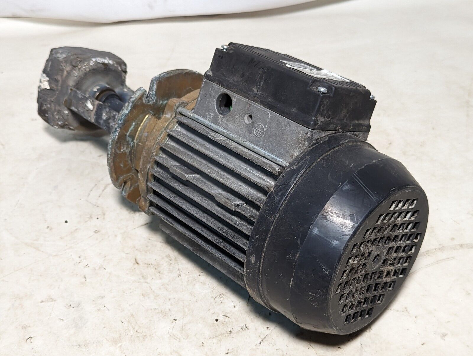 Speck Pumpen T-402/150.0014 3-phase motor, 0.75kW, 200-277/360-480VAC, 2800/3400