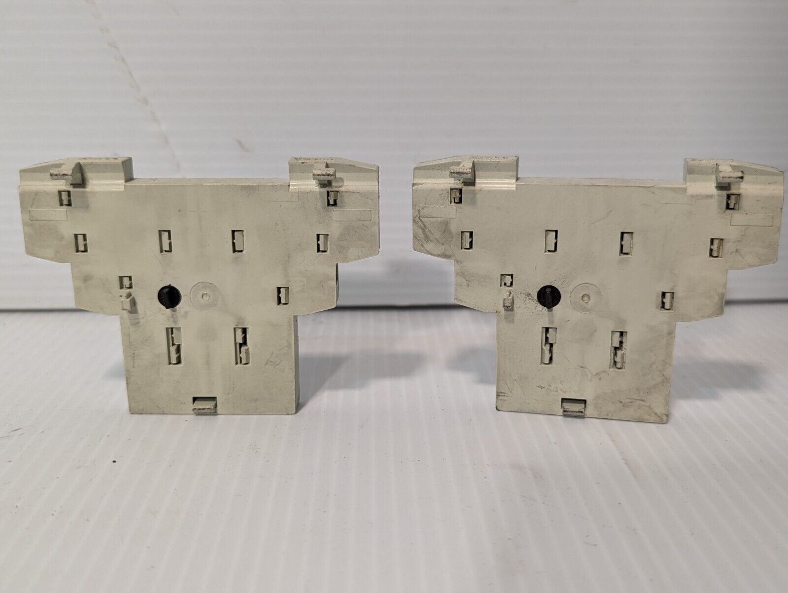 Lot of 2: Eaton XTPAXSA11 Side Starter Mount Auxiliary Contact -Free Shipping