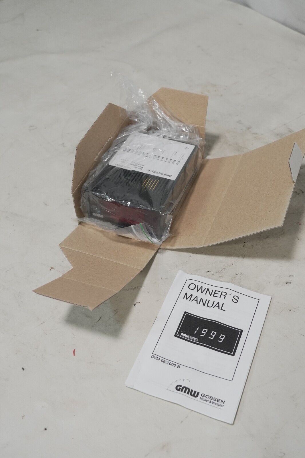 Gossen, Muller & Weigert GMW DVM96/2000B digital panel meter, four digits
