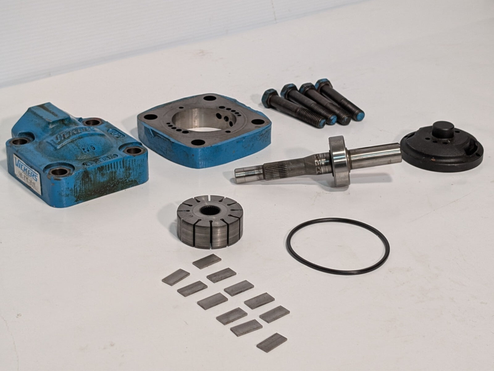 Vickers V20-1P9P-1A11 Vane Pump Assembly NOT GUARANTEED COMPLETE