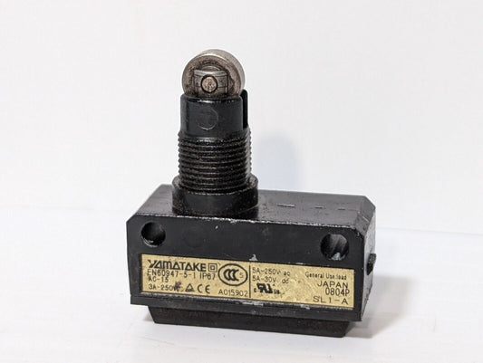Yamatake SL1-A Limit Switch, Roller Plunger, SPDT, 5A, 250vac \ 30vdc