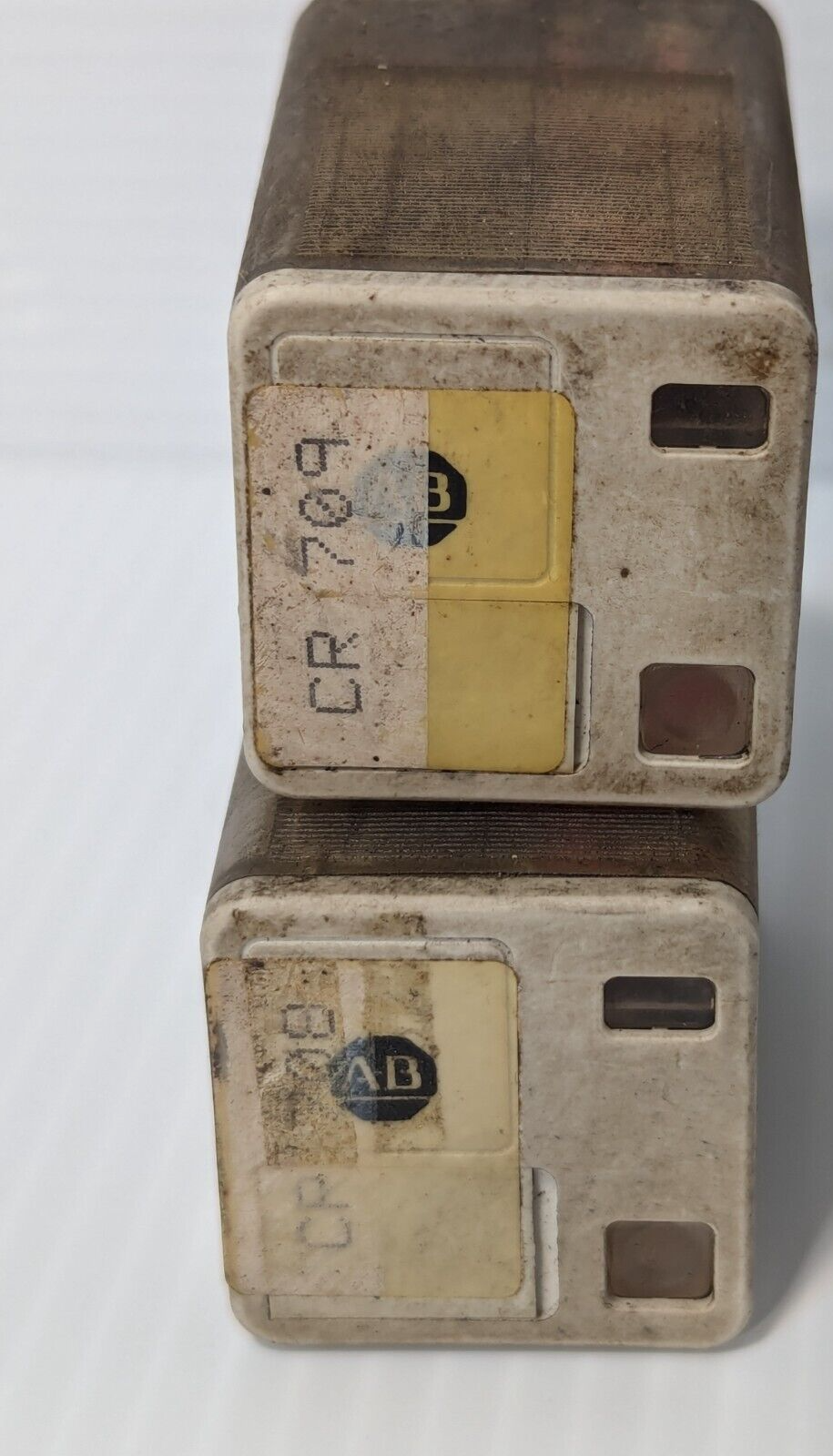 Lot of 2 Allen-Bradley 700-HA32A1-4 Relays, 10A, 230VAC - Free Shipping
