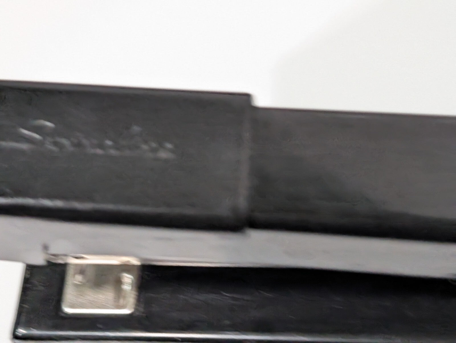 Staples Staplers Removers and Standard Staples, see photos