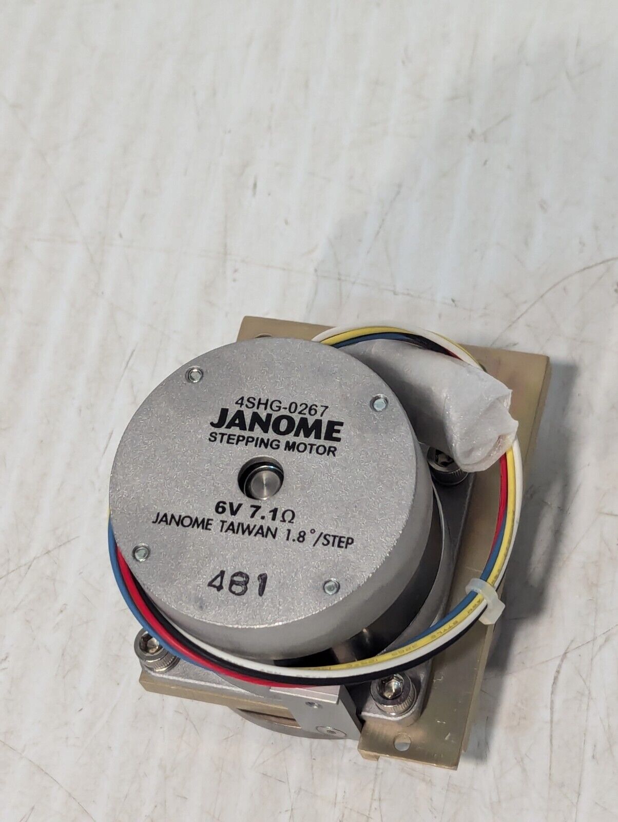 Janome 4SHG-0267 Stepper Motor, 1.8°/Step, 6V, 7.1 Ohm, 1/4" Shaft - Free Ship