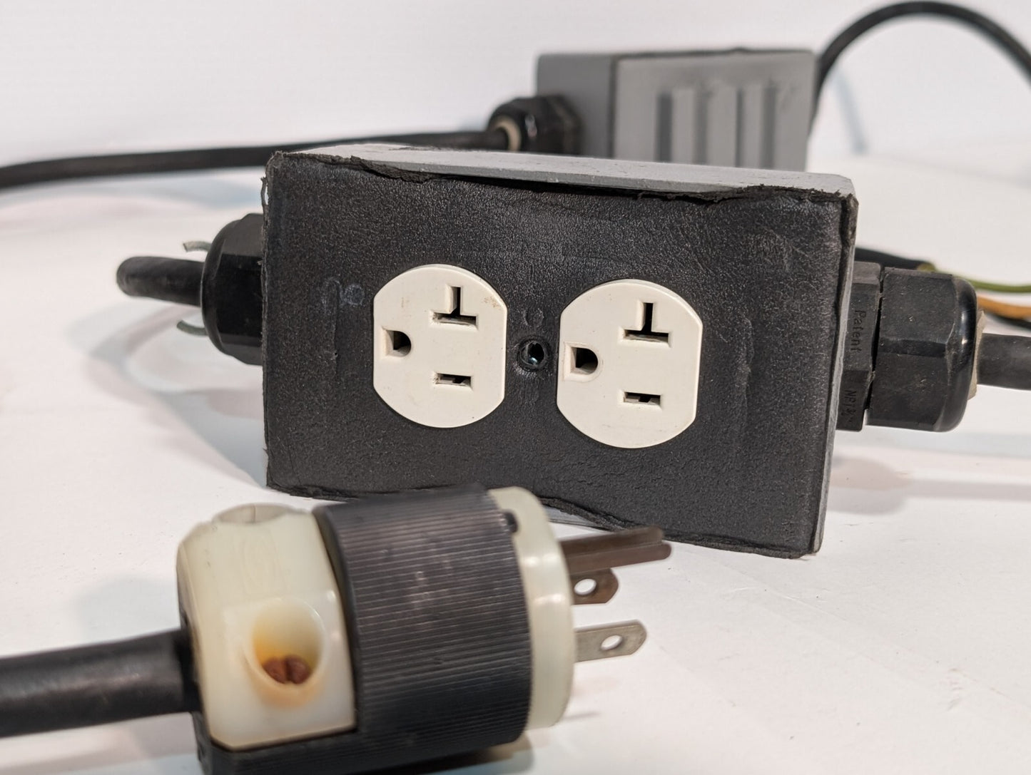 String of 4 Parallel Weather Proof Horizontal Duplex Power Outlet Receptacles