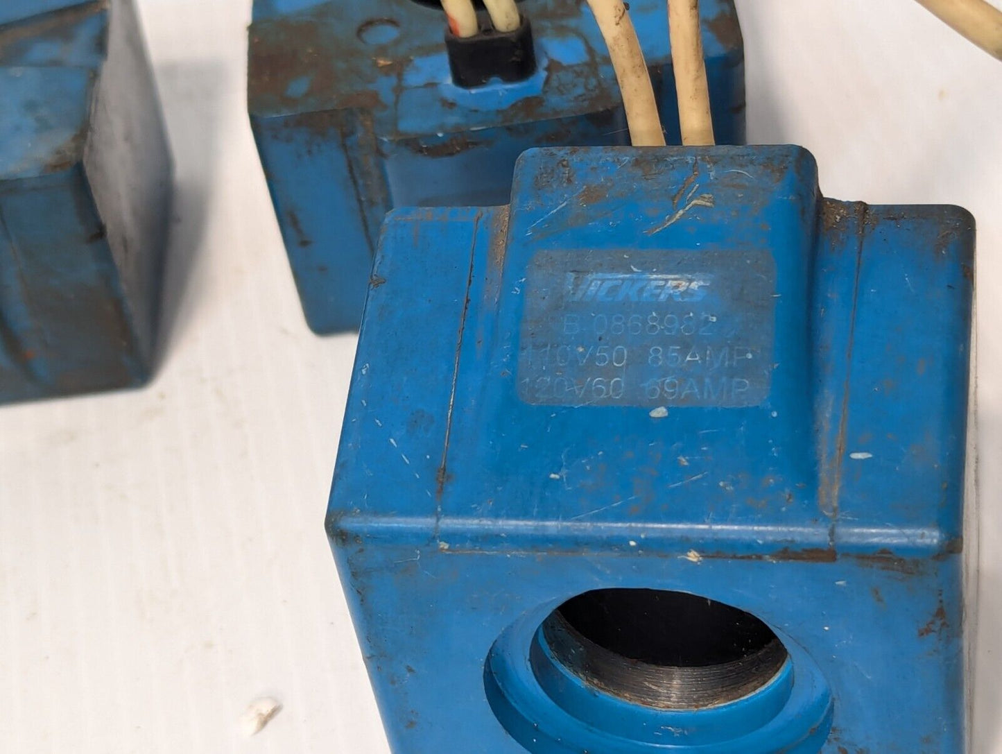 Vickers 868982 coil, 120VAC 60Hz 0.69A; 110VAC 50Hz 0.85A - Free Shipping