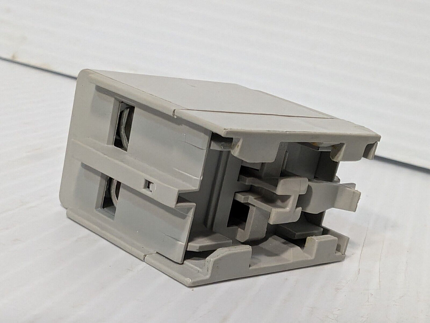 Allen Bradley 100-F Ser. B, Auxiliary Contact, Contact Block, AC-12 690V 10A