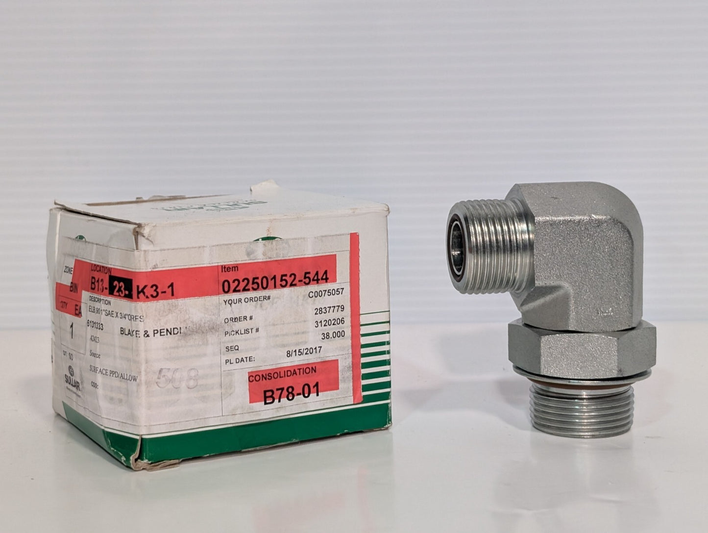 Sullair 02250152-544 Elbow Replacement Part 90, 1" SAE x 3/4" ORFS