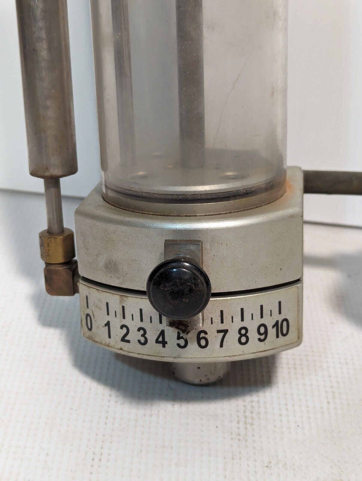 Pressure Regulator R07-100-RGEA with Imi Norgren Regulator - Free Shipping