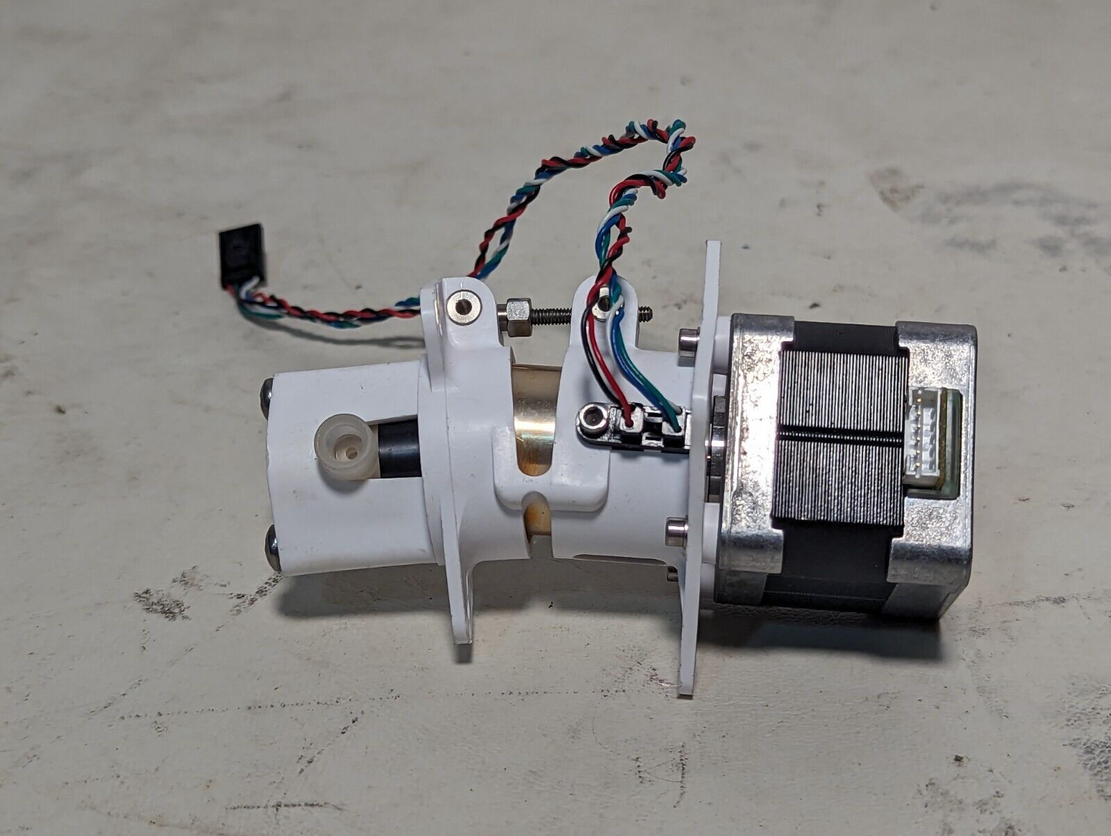Fluid Metering B37863 metering pump, Beckman-Coulter