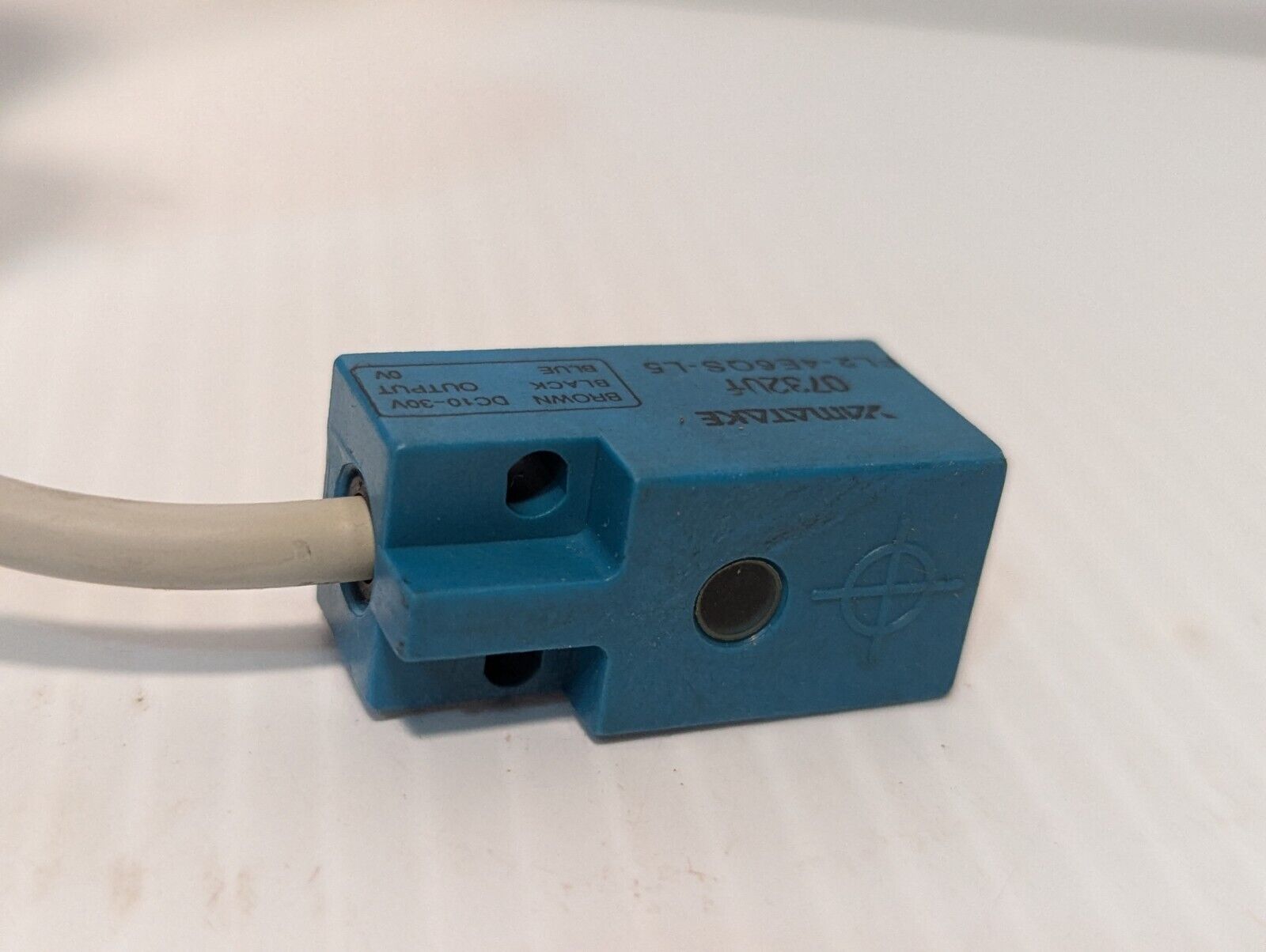 Yamatake FL2-4E6QS-L5 Proximity Switch Sensor 0732Uf, 10-30VDC -Free Shipping
