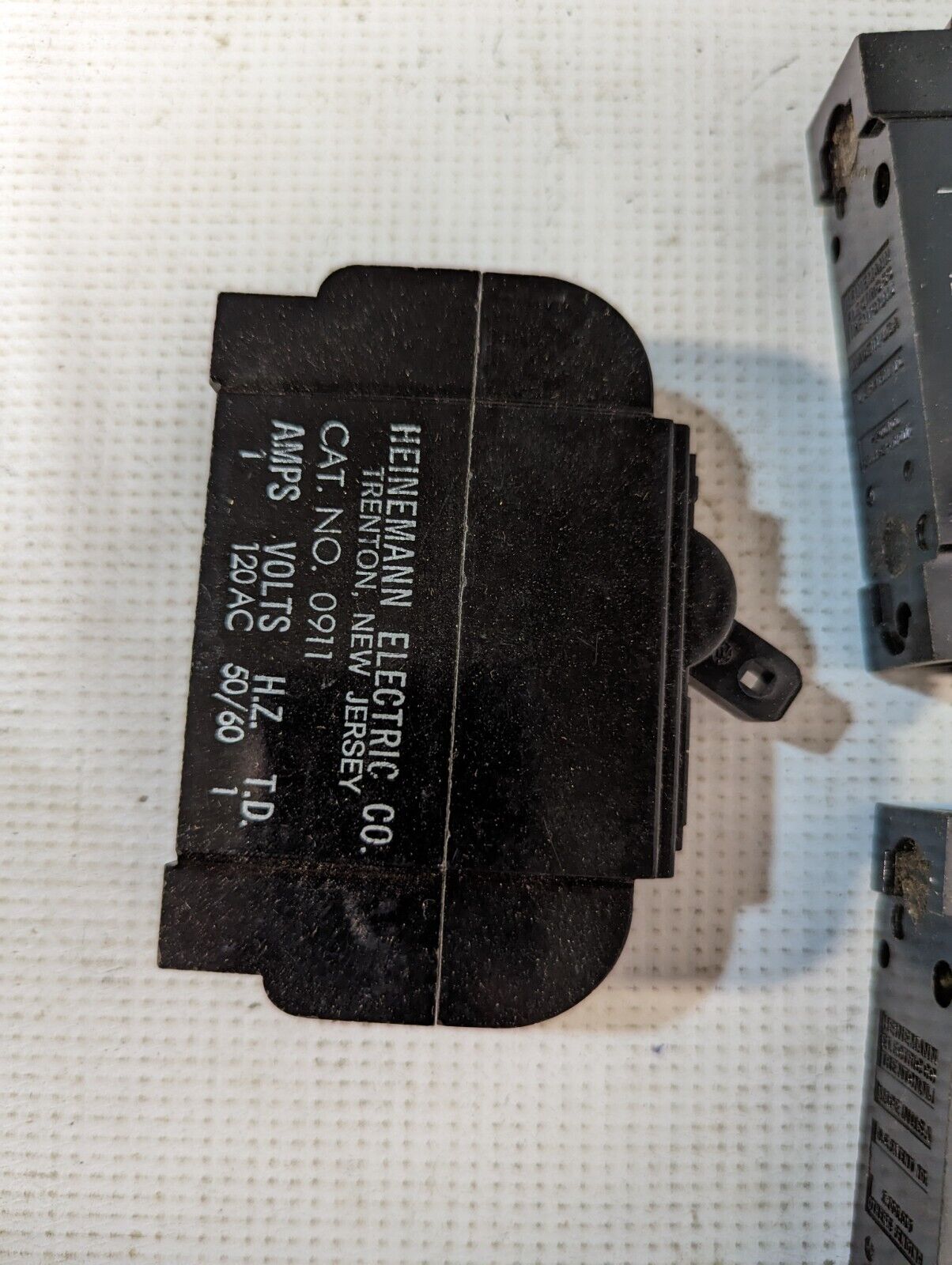 Lot of 2 Heinemann 0911 Circuit Breakers, 1A, 120VAC, 1-Pole - Free Shipping