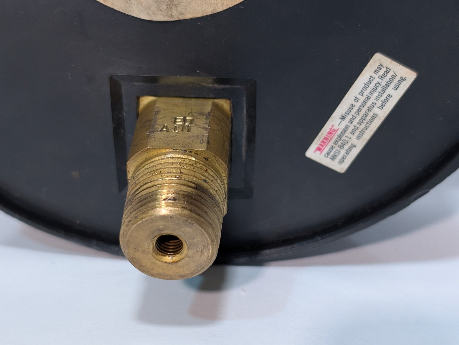 U.S. Gauge 33510 Solfrunt 1000 PSI Pressure Gauge, 5.75" Dial Face, 1/2" NPT