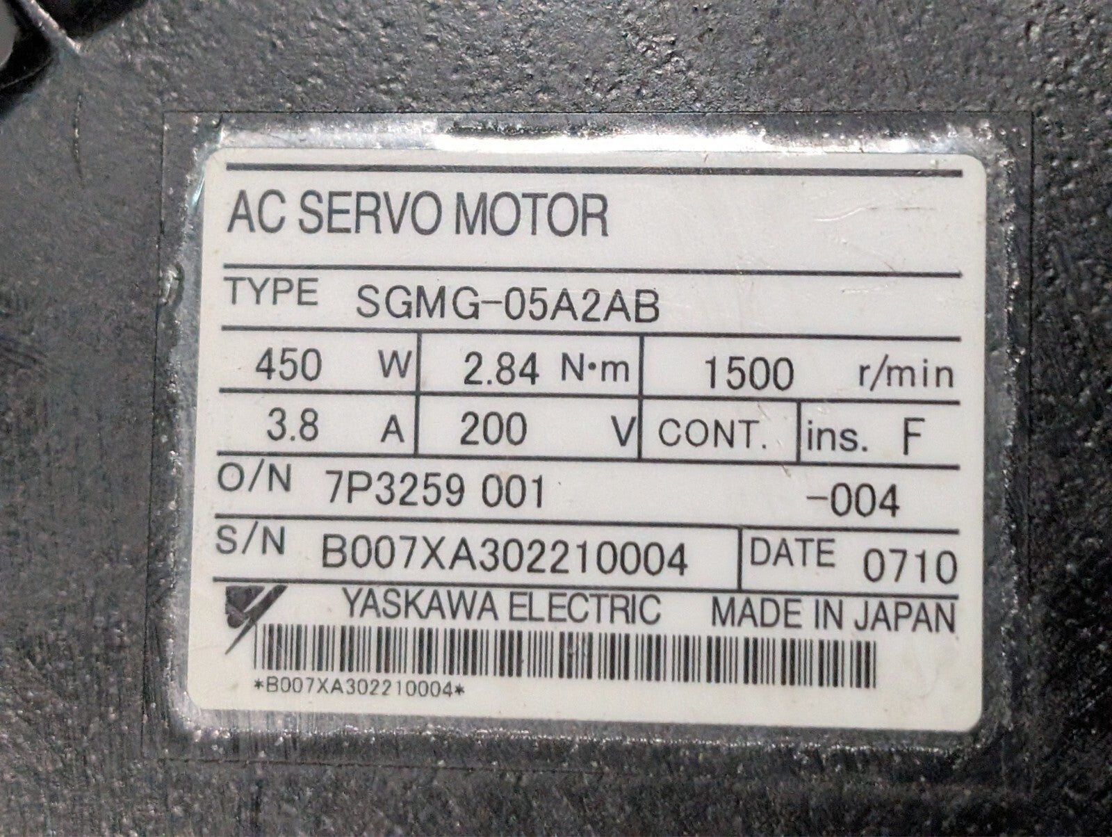 Yaskawa SGMG-05A2AB AC Servo Motor 450W 1500RPM 3.8A 200V Continuous