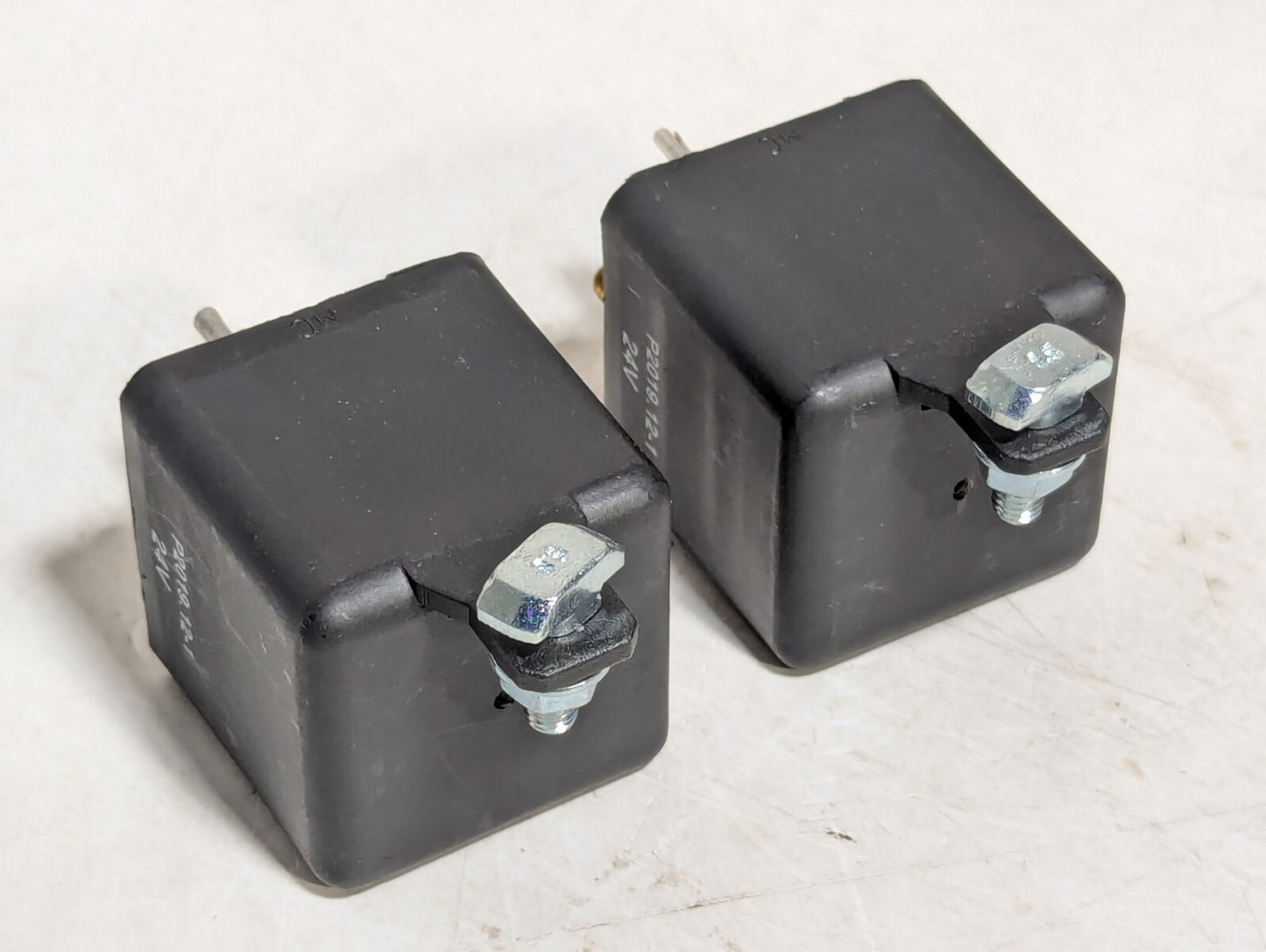 1 Pcs NEW Menbers 059035 00 Relay, Non-Latching 24VDC 100A IP67 Stud