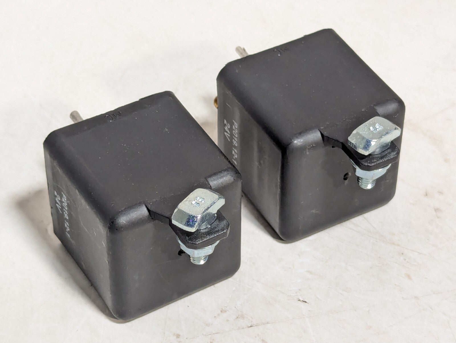 1 Pcs NEW Menbers 059035 00 Relay, Non-Latching 24VDC 100A IP67 Stud